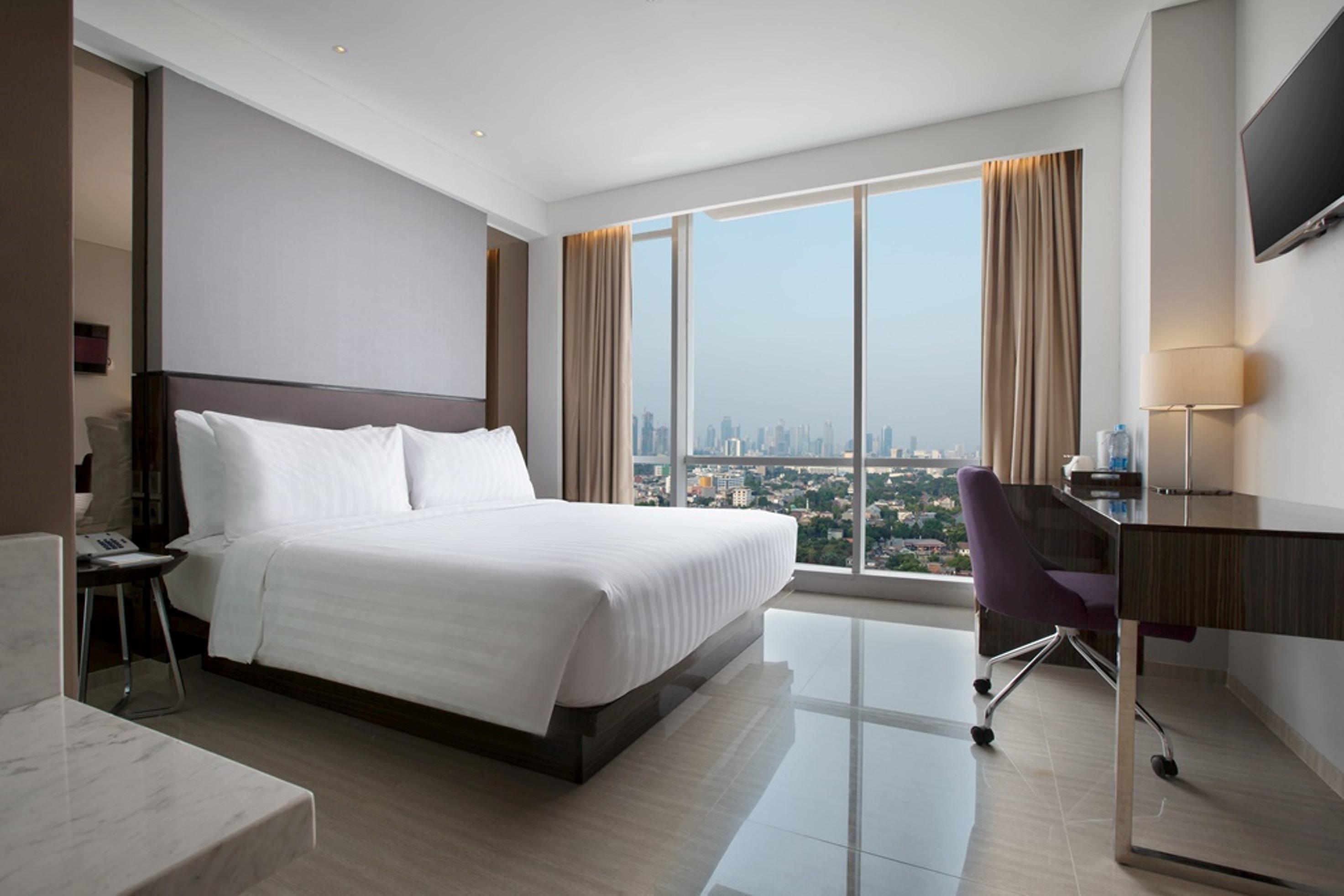 Santika Premiere Hayam Wuruk Hotel
